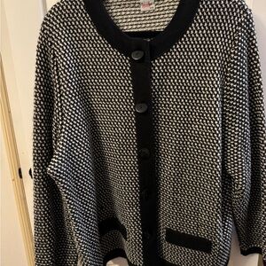 EWPOL Black and White Women's Cardigan
